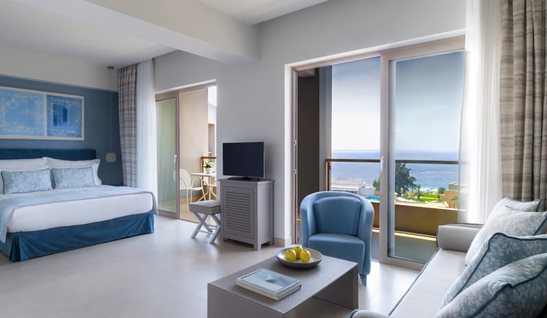 Ikos Olivia-Panorama Junior Suite Sea View Bedroom_11536